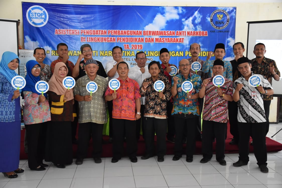 BERSIHKAN LINGKUNGAN PENDIDIKAN DARI NARKOBA, BNN KABUPATEN LUMAJANG BENTUK RELAWAN BERSIHKAN LINGKUNGAN PENDIDIKAN DARI NARKOBA, BNN KABUPATEN LUMAJANG BENTUK RELAWAN