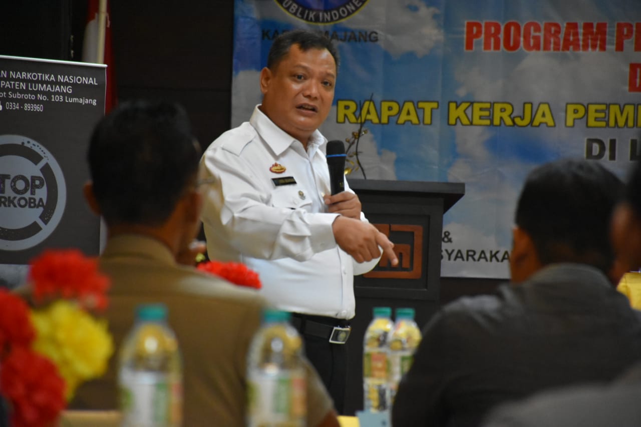 WUJUDKAN SINERGITAS ANTAR INSTANSI PEMERINTAH, BNN KABUPATEN LUMAJANG ADAKAN RAPAT KOORDINASI PEMBERDAYAAN MASYARAKAT ANTI NARKOBA WUJUDKAN SINERGITAS ANTAR INSTANSI PEMERINTAH, BNN KABUPATEN LUMAJANG ADAKAN RAPAT KOORDINASI PEMBERDAYAAN MASYARAKAT ANTI NARKOBA