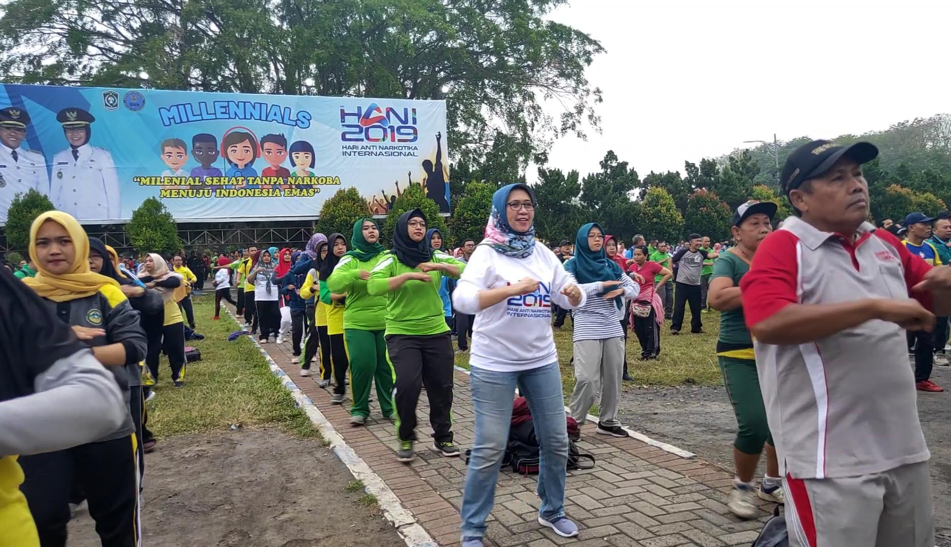 WAKIL BUPATI LUMAJANG BACAKAN IKRAR LUMAJANG MELAWAN NARKOBA WAKIL BUPATI LUMAJANG BACAKAN IKRAR LUMAJANG MELAWAN NARKOBA