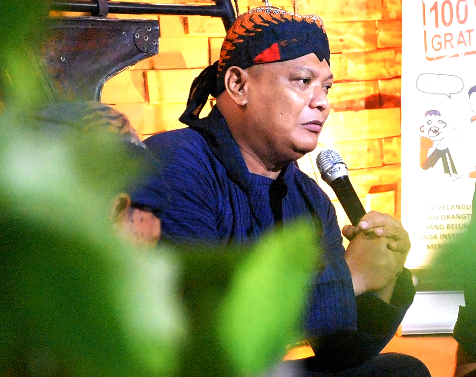 LAWAN NARKOBA DENGAN GERAKAN MORAL DAN BUDAYA