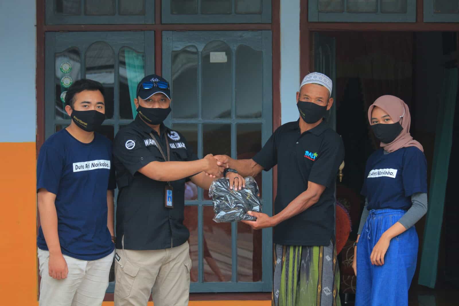 BANTUAN SOSIAL MASYARAKAT TERDAPAK ERUPSI GUNUNG SEMERU