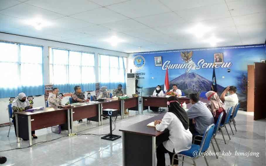 LAKSANAKAN RAPAT KOORDINASI LEMBAGA REHABILITASI KOMPONEN MASYARAKAT, BNNK LUMAJANG BANGUN SINERGITAS DENGAN INSTANSI TERKAIT