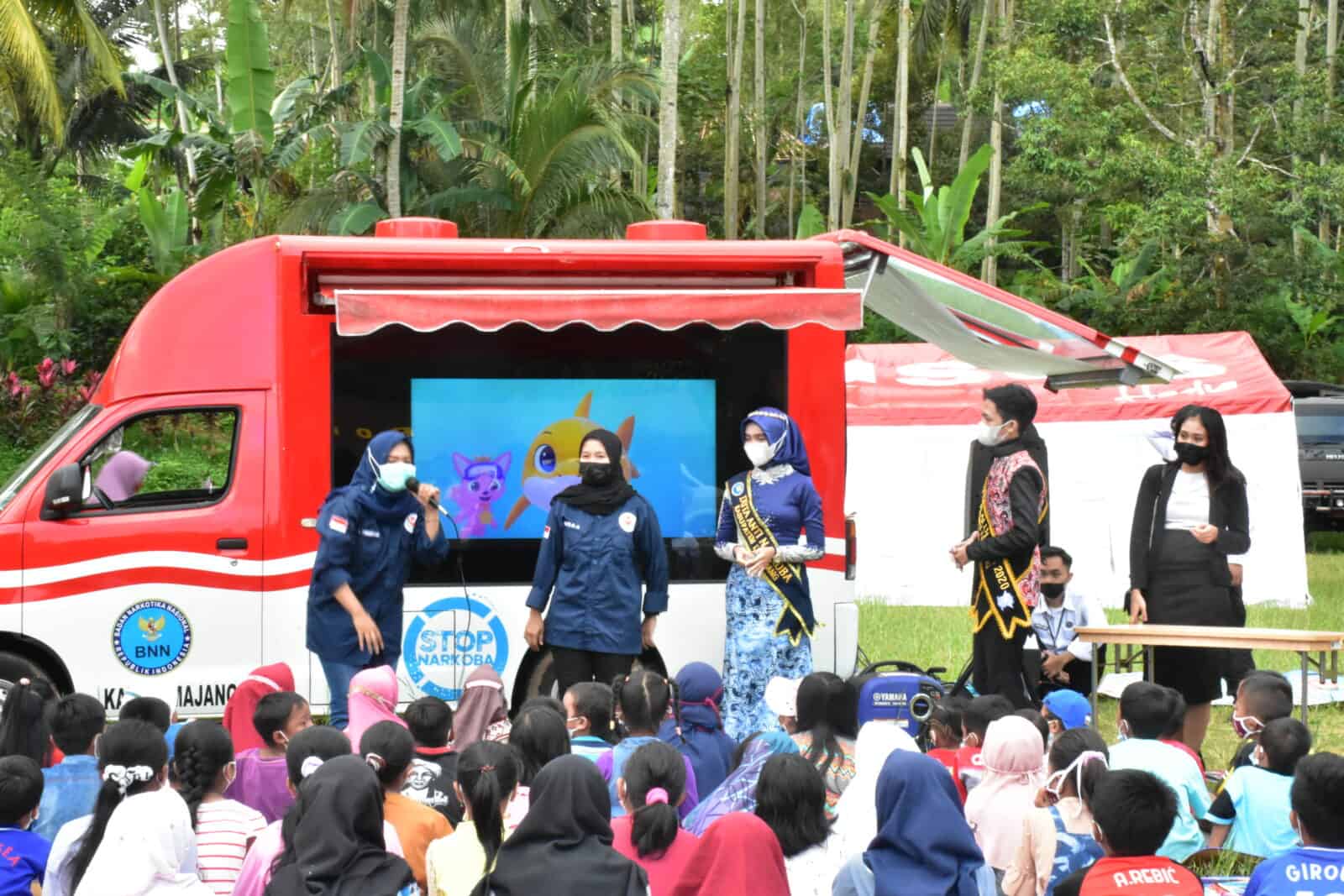 TRAUMA HEALING UNTUK ANAK KORBAN GEMPA LUMAJANG TRAUMA HEALING UNTUK ANAK KORBAN GEMPA LUMAJANG