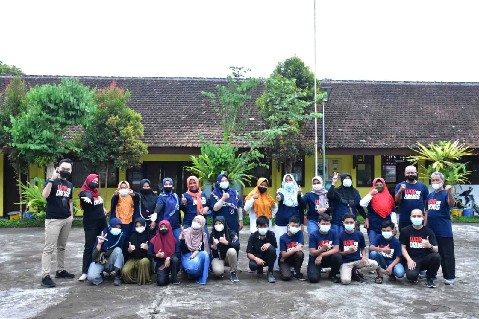KEGIATAN KETAHANAN KELUARGA ANTI NARKOBA RAMPUNG TERLAKSANA DI SMPN 3 CANDIPURO